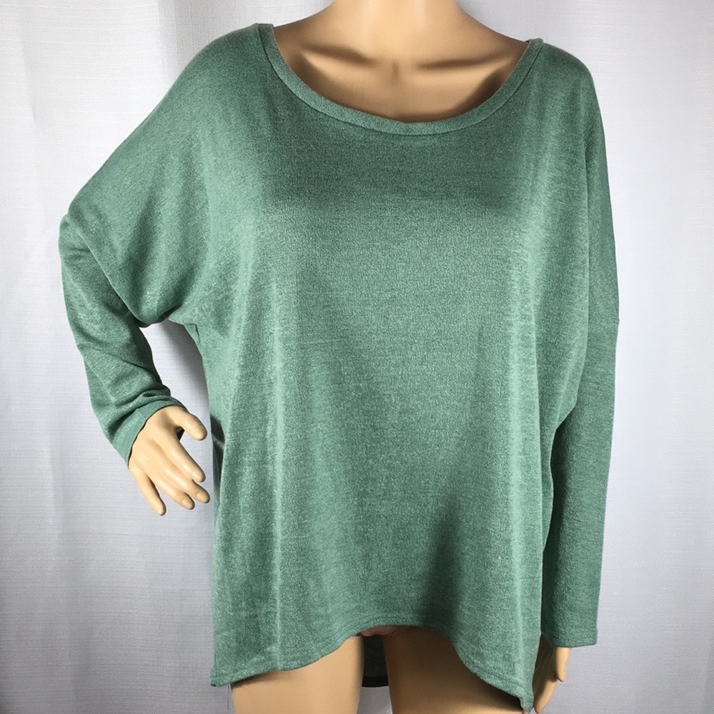 UGET Korean European Women Blouse Style Green Size L NWT